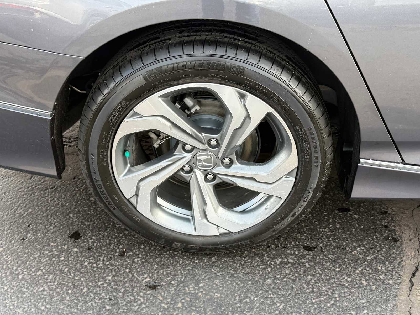 Used 2020 Honda Accord EX image 8