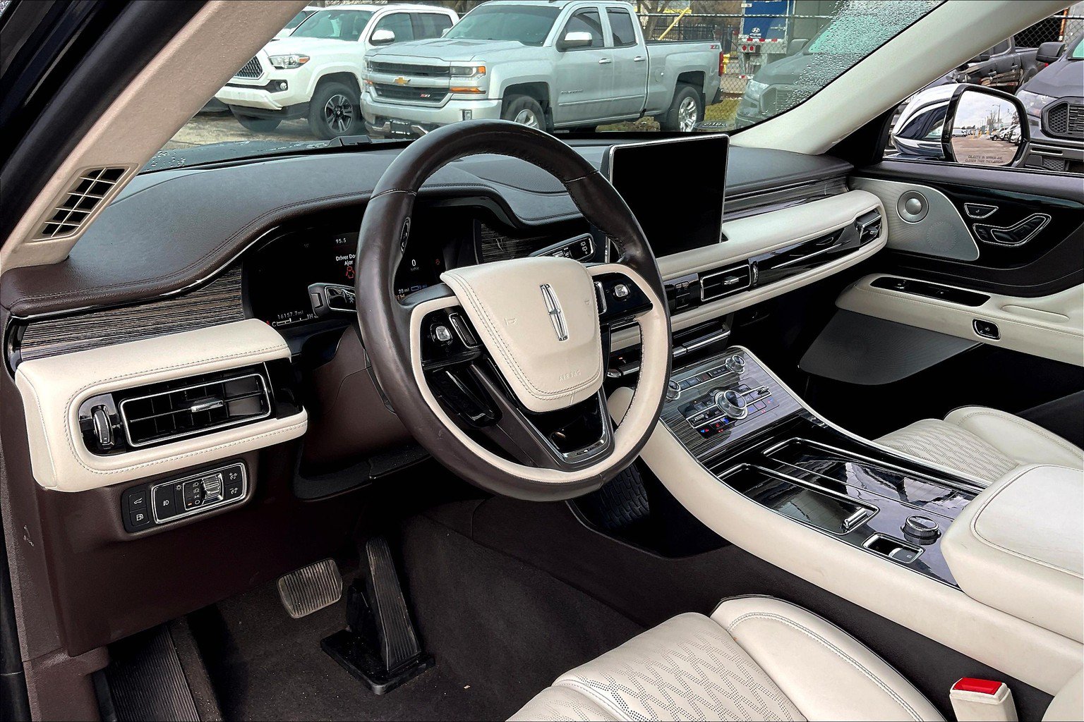 Used 2021 Lincoln Aviator Black Label Grand Touring w/ Class IV Trailer Tow Package AWD/4WD image 20