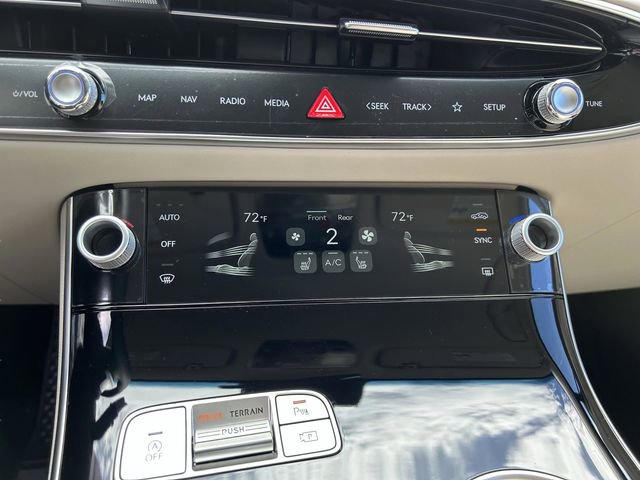 New 2026 Genesis GV70 2.5T image 25