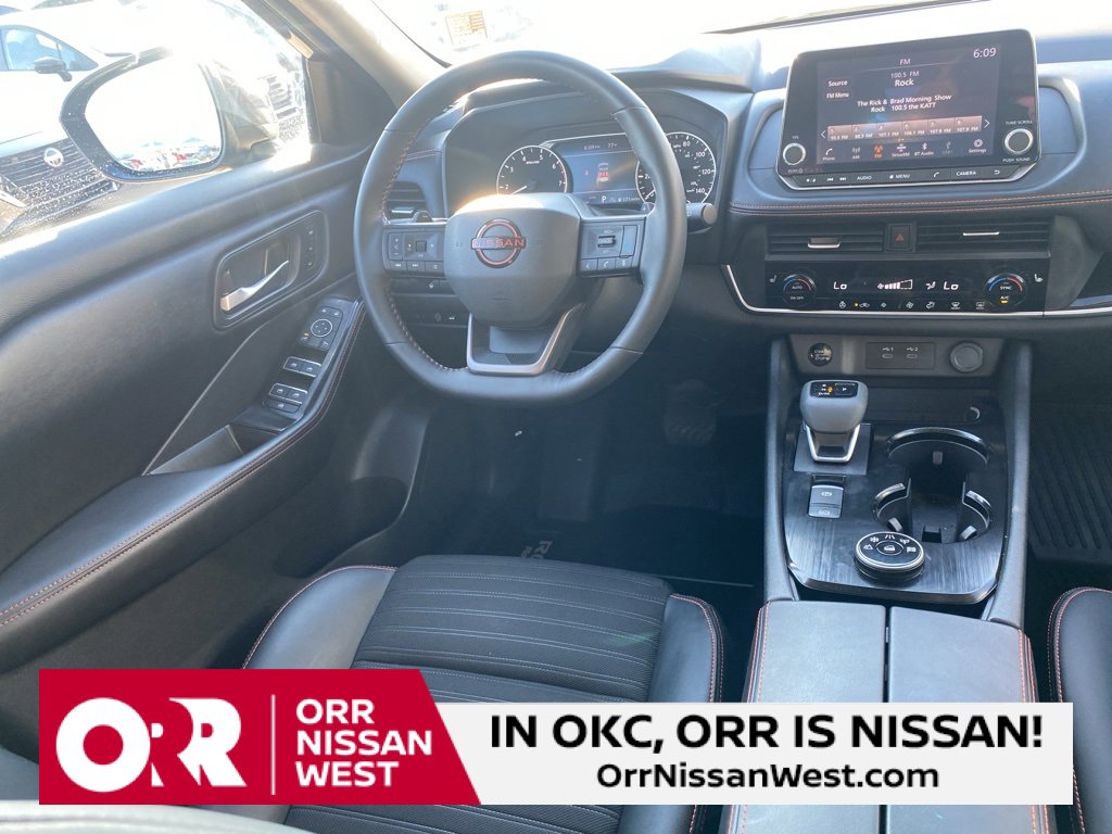 Used 2025 Nissan Rogue SV w/ Rock Creek Premium Package image 21