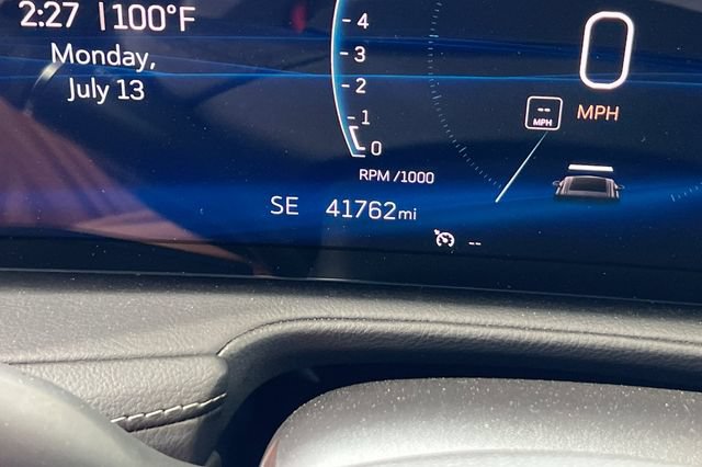 Used 2024 Cadillac XT4 Premium Luxury AWD/4WD image 35