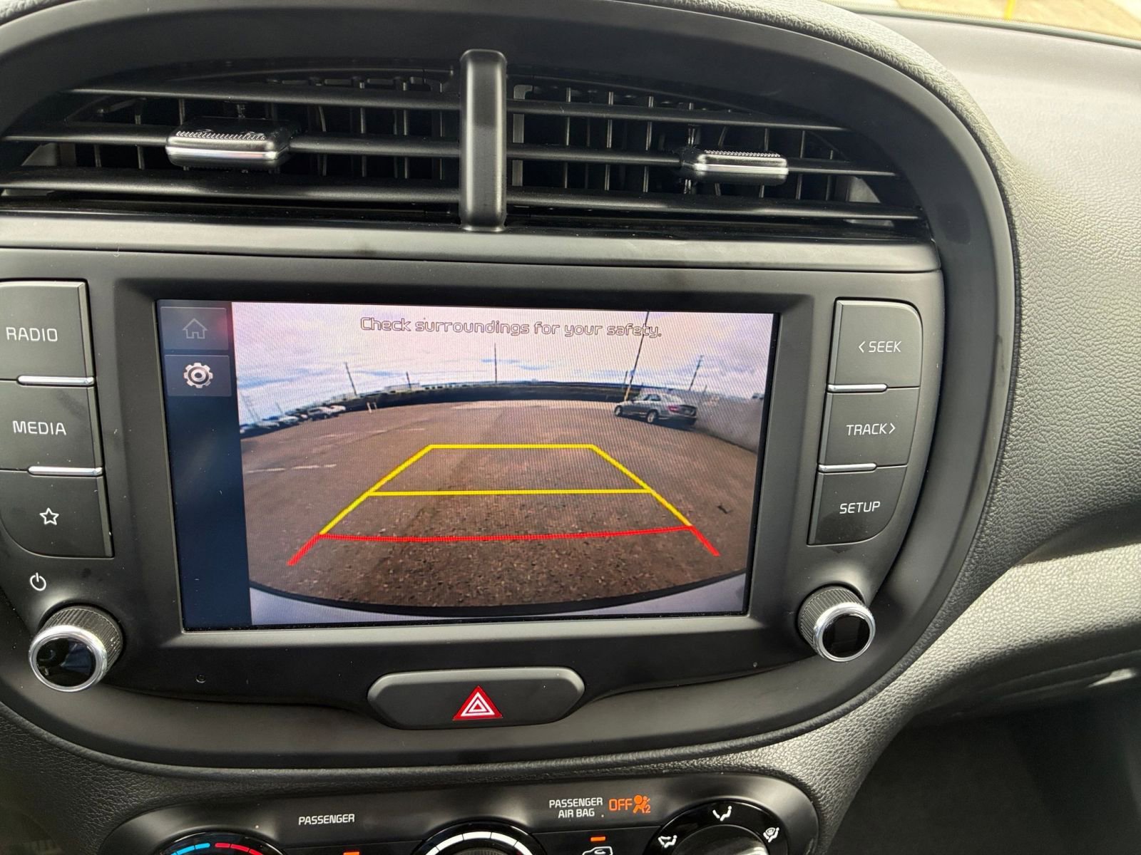 Used 2025 Kia Soul LX w/ LX Technology Package image 22