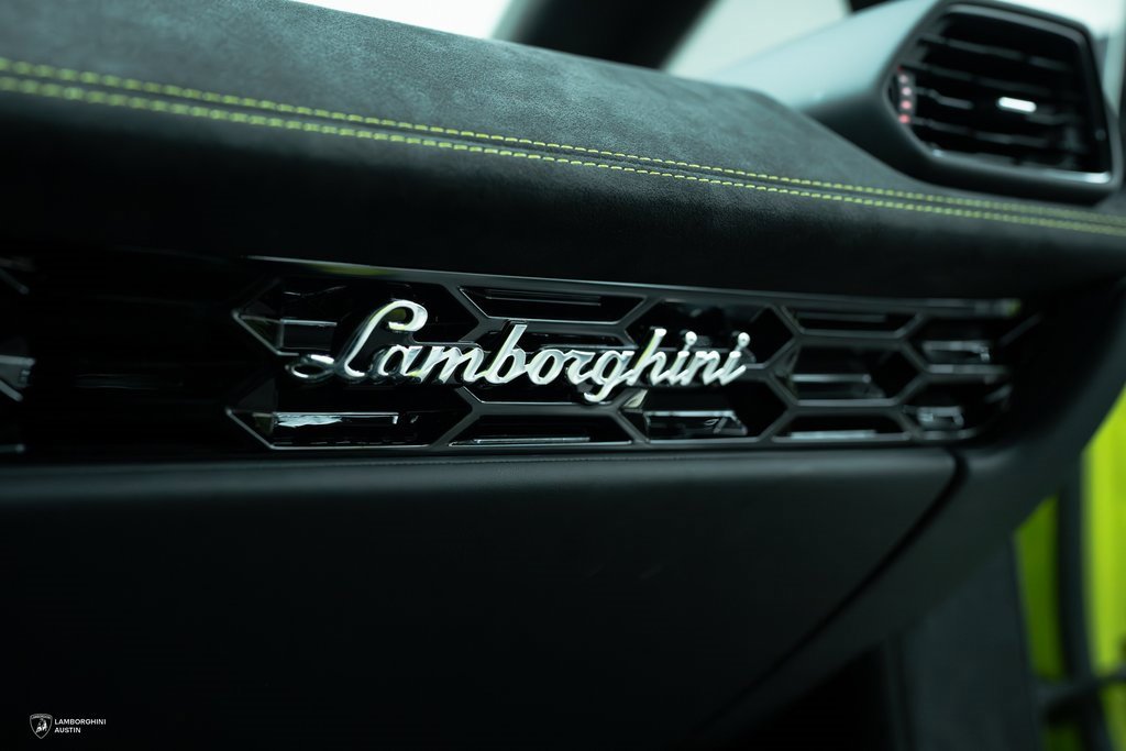 Used 2024 Lamborghini Huracan Sterrato image 45