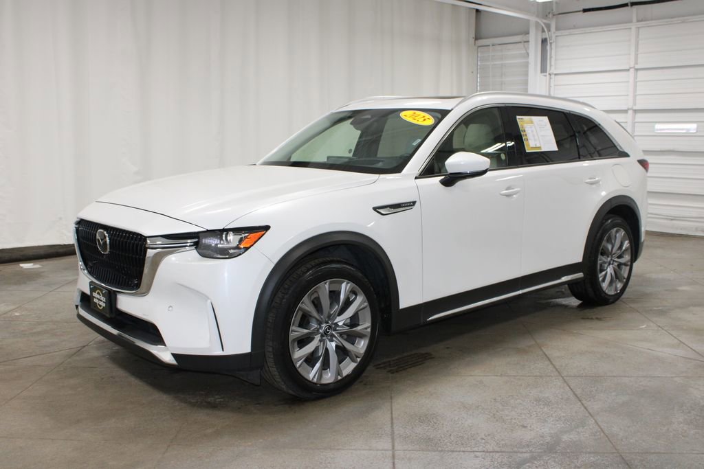 Used 2025 MAZDA CX-90 3.3 Turbo w/ Premium Plus Pkg image 4