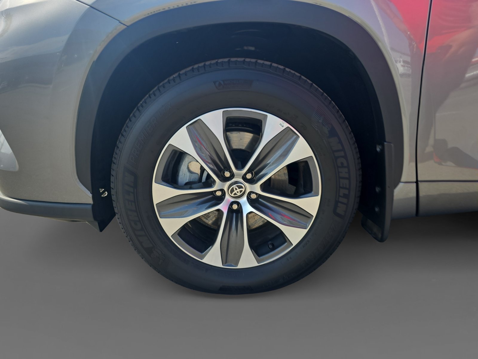 Certified 2026 Toyota Highlander XLE AWD/4WD image 14