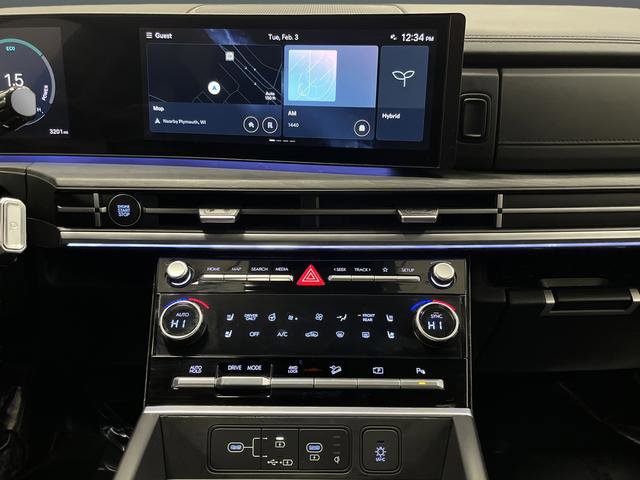 Used 2024 Hyundai Santa Fe Limited image 9