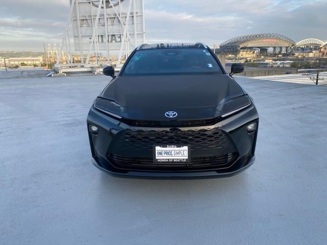 Used 2025 Toyota Crown Signia AWD/4WD image 3