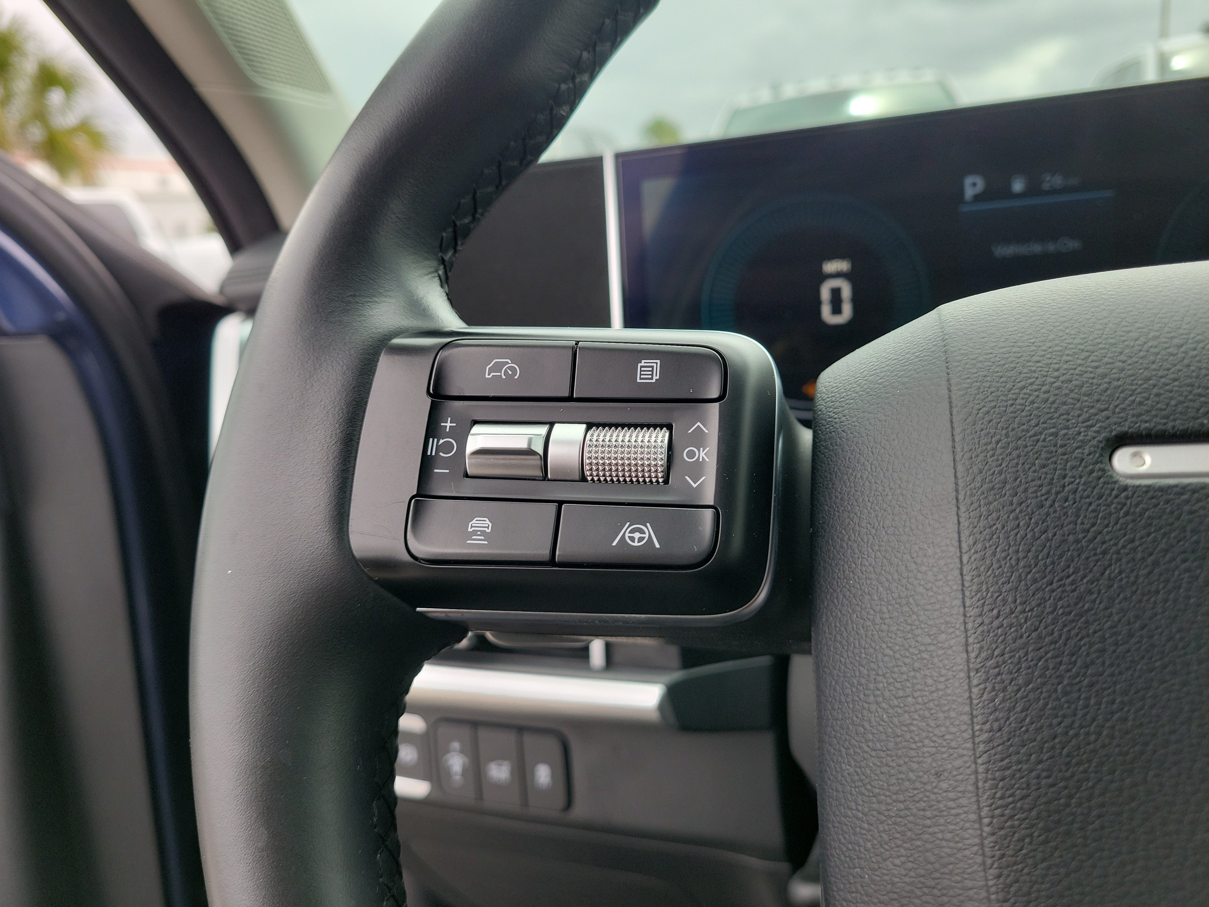 Used 2025 Hyundai Santa Fe SEL AWD/4WD image 19