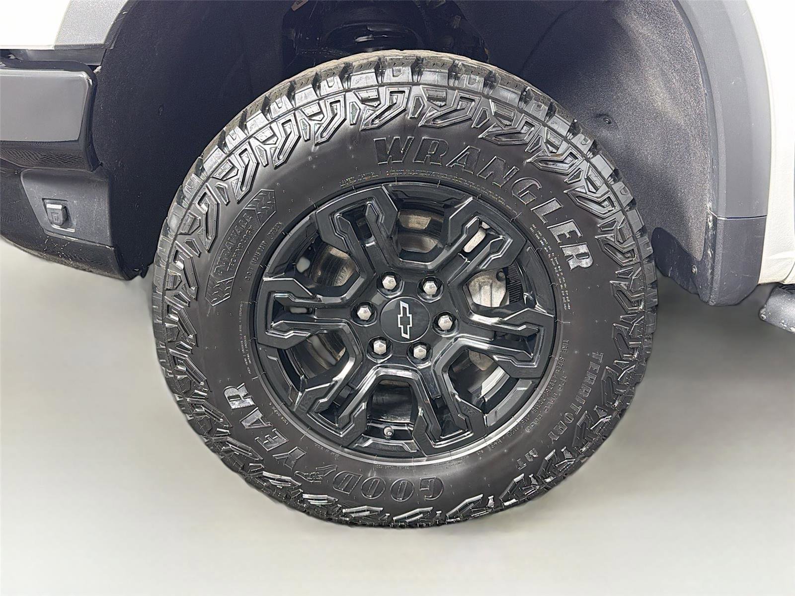 Used 2024 Chevrolet Silverado 1500 ZR2 w/ LPO, Dark Essentials Package image 32