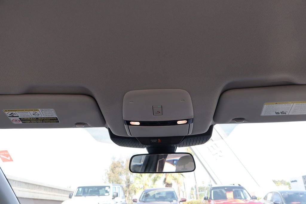 Used 2023 Nissan Ariya FWD image 31
