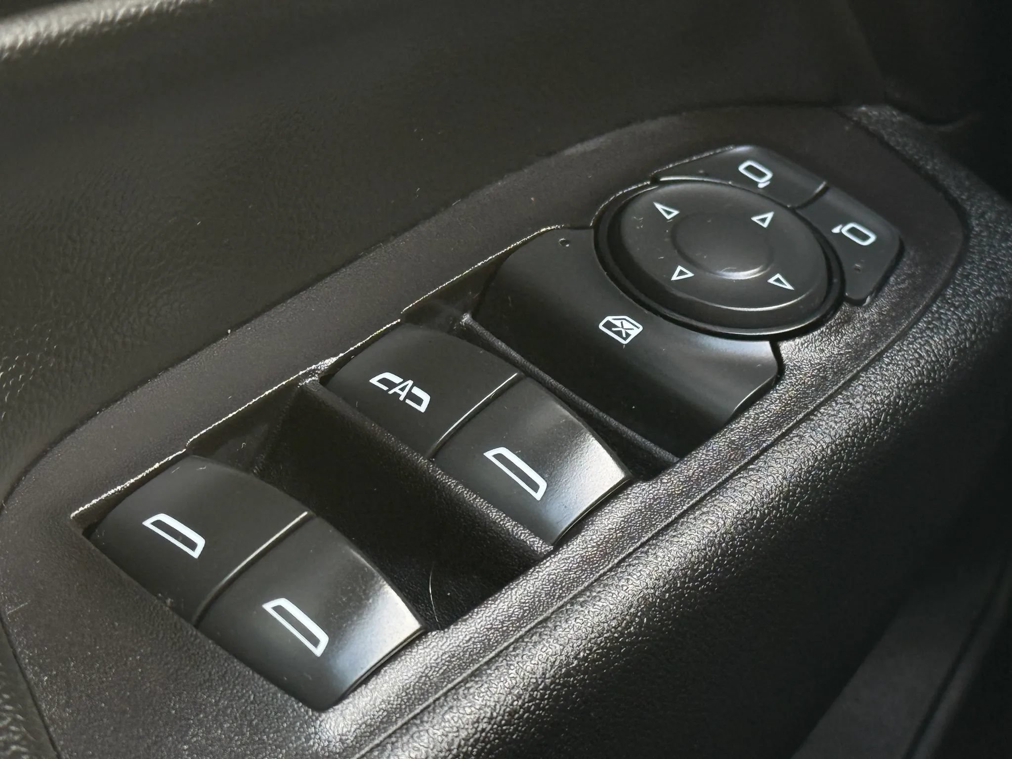 Used 2020 Chevrolet Equinox LT AWD/4WD image 23