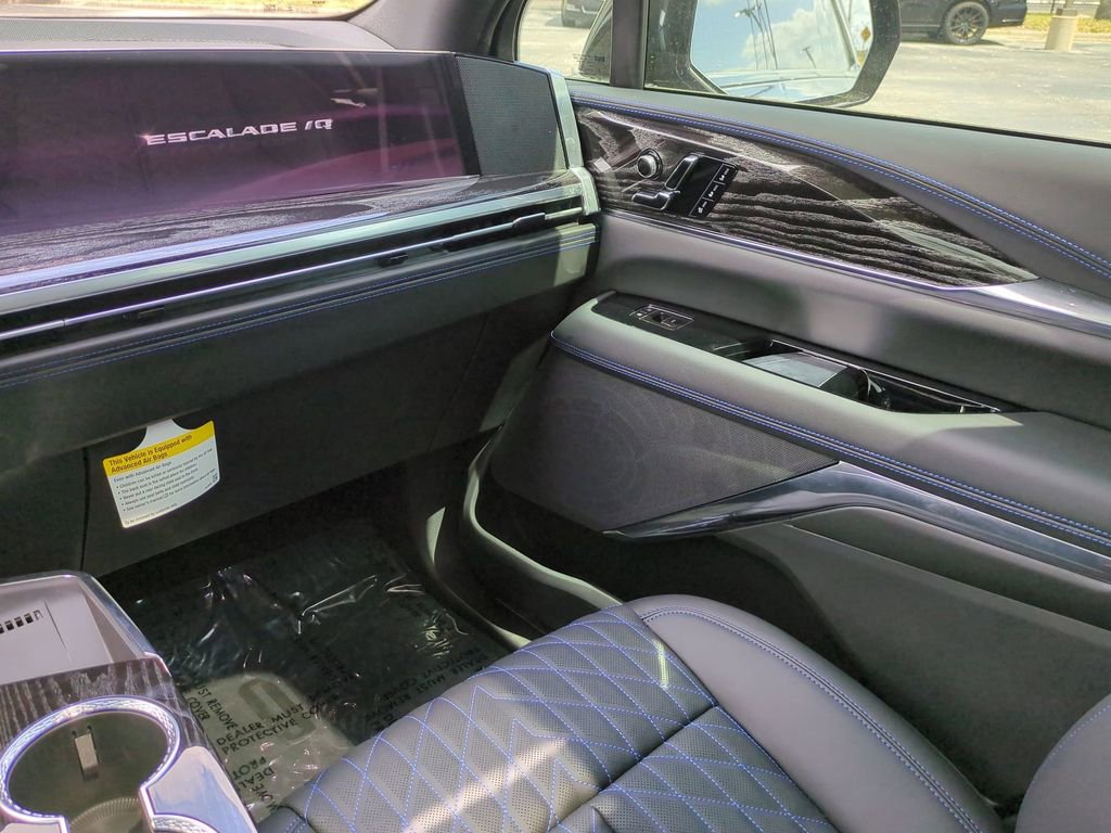 New 2026 Cadillac Escalade IQ Luxury 1 AWD/4WD image 16
