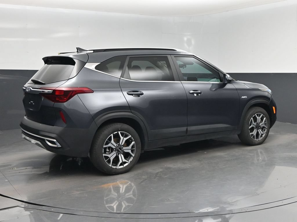 Certified 2023 Kia Seltos EX AWD/4WD image 3