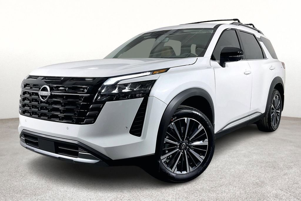 New 2026 Nissan Pathfinder Platinum w/ Cargo Package image 5