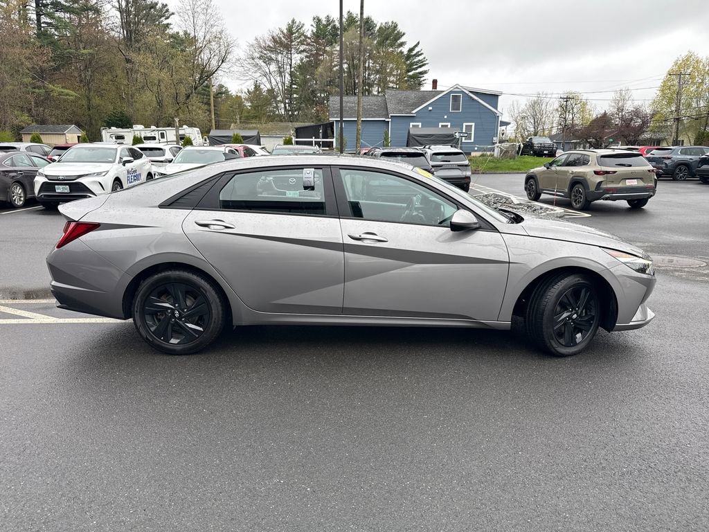 Used 2023 Hyundai Elantra Blue w/ Preferred Accessory Package FWD image 6