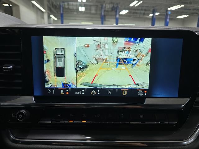 Used 2024 Chevrolet Silverado 1500 High Country w/ Technology Package AWD/4WD image 26