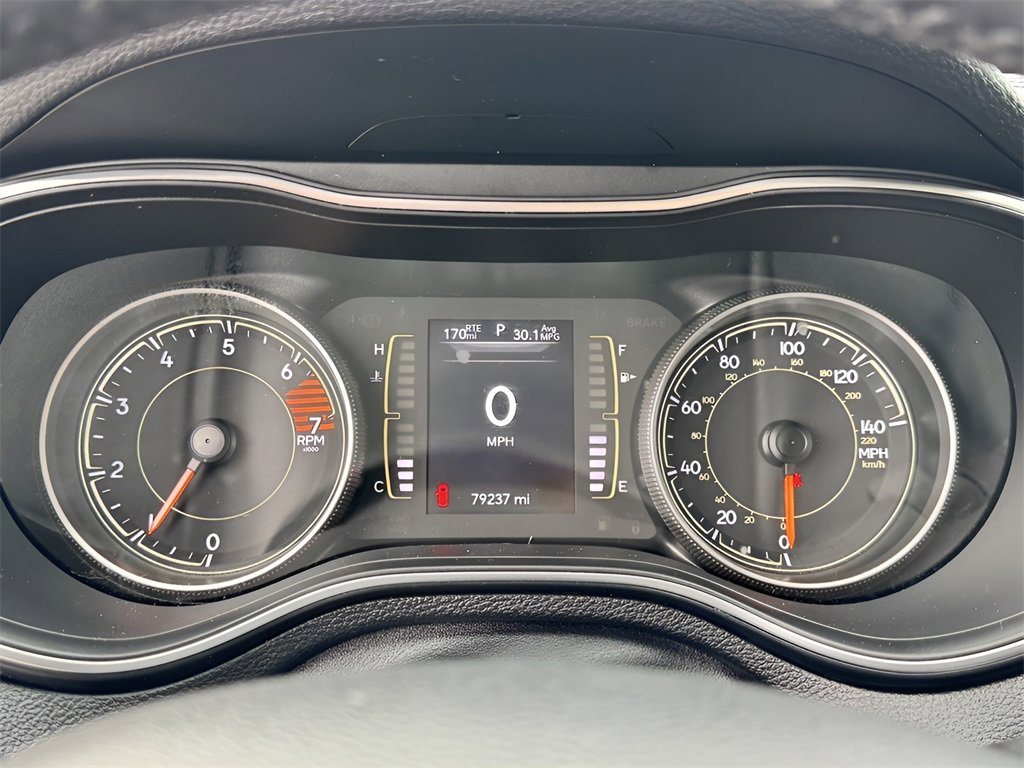 Used 2021 Jeep Cherokee Latitude Plus image 8