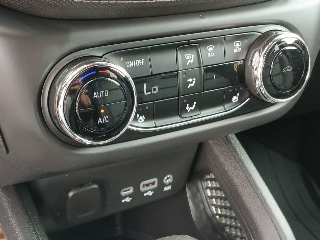 Used 2021 Chevrolet TrailBlazer ACTIV w/ Convenience Package image 36