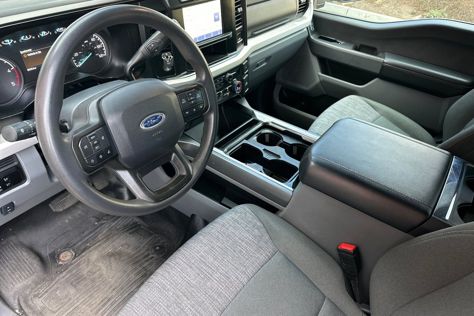 Used 2023 Ford F350 XLT w/ FX4 Off-Road Package image 11