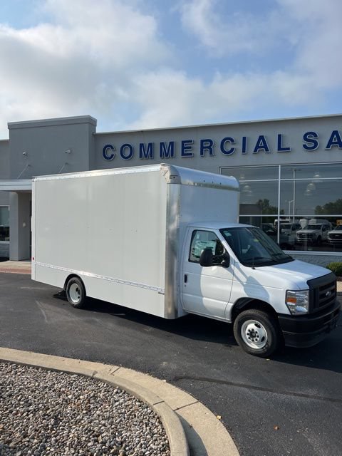 New 2025 Ford E-450 and Econoline 450 Super Duty w/ Driver's Safety Package RWD 360° Tour