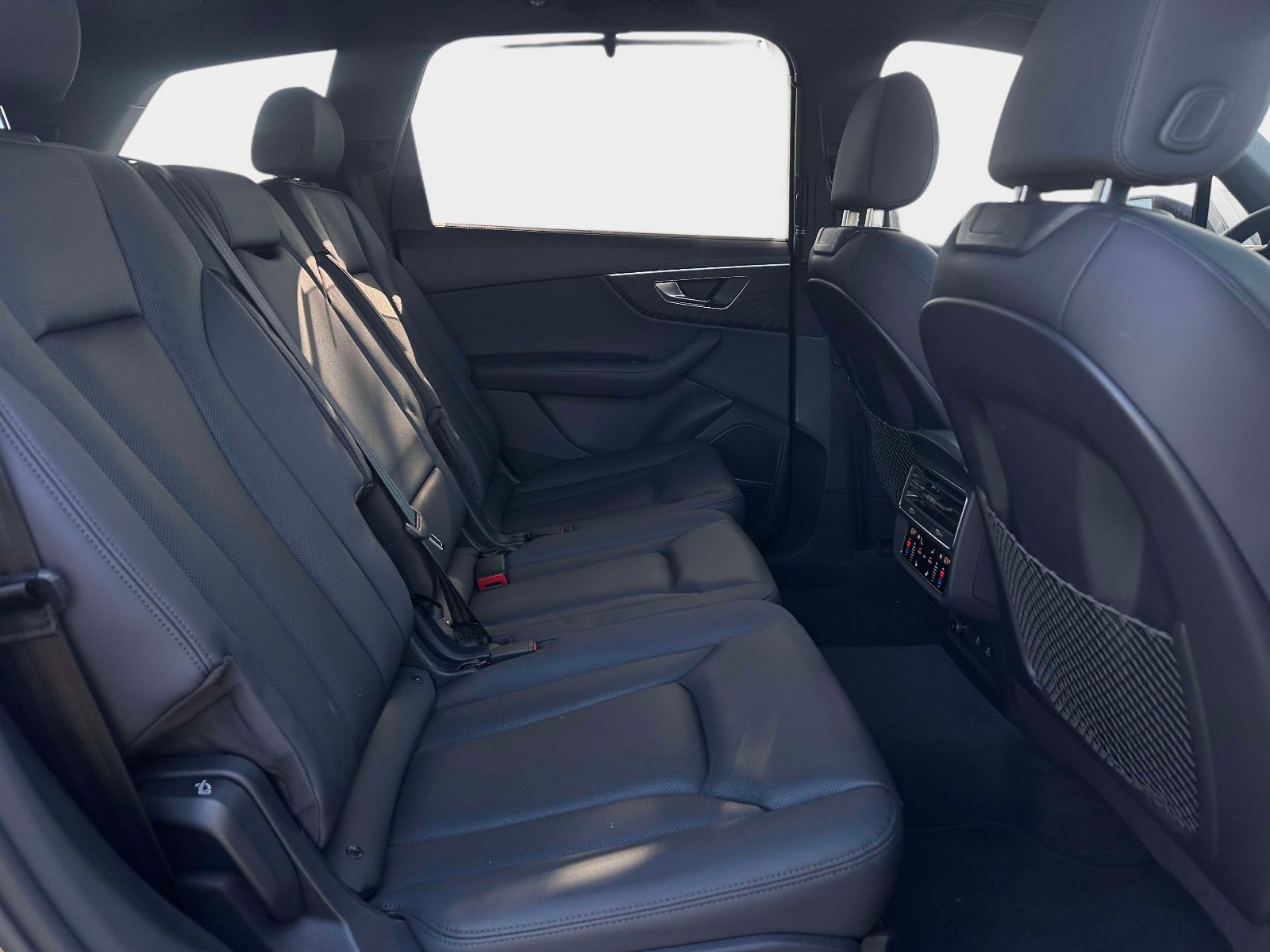 Used 2022 Audi Q7 3.0T Prestige image 9