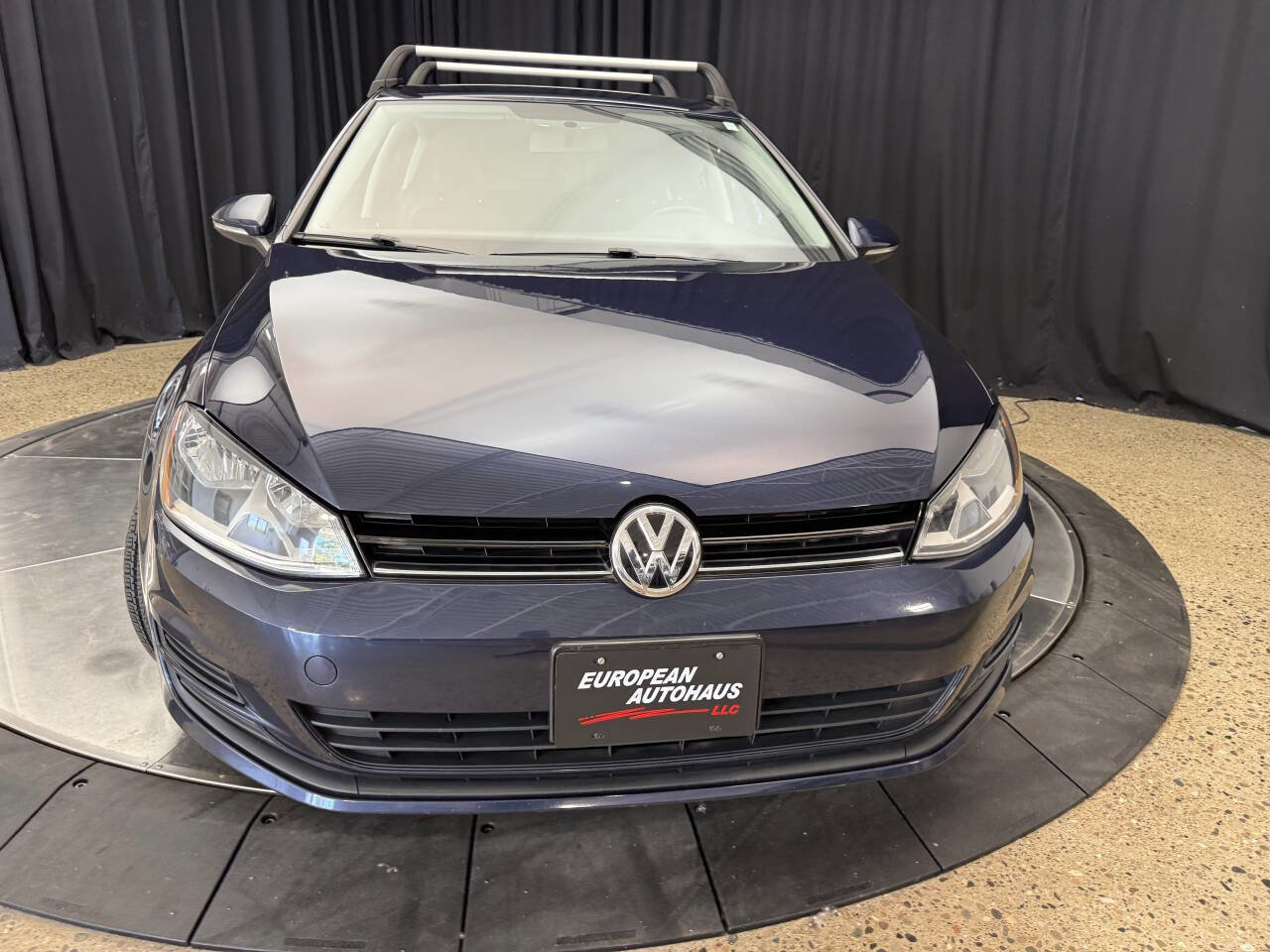 Used 2015 Volkswagen Golf SE FWD image 3