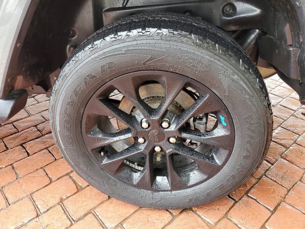 Used 2023 Jeep Wrangler Sahara 4xe w/ Cold Weather Group image 32