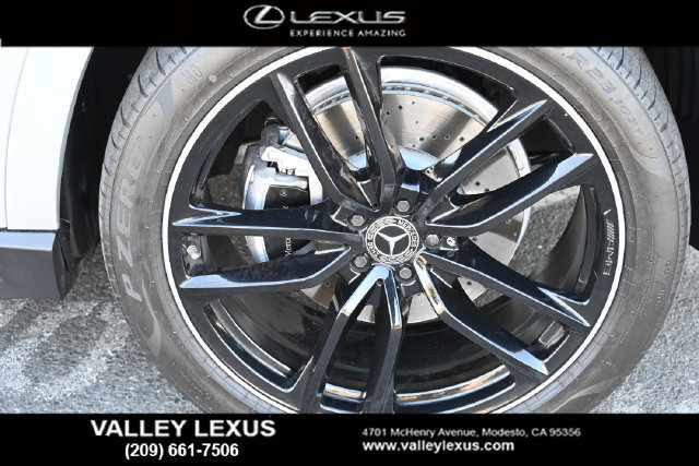 Used 2024 Mercedes-Benz GLS 580 4MATIC image 21