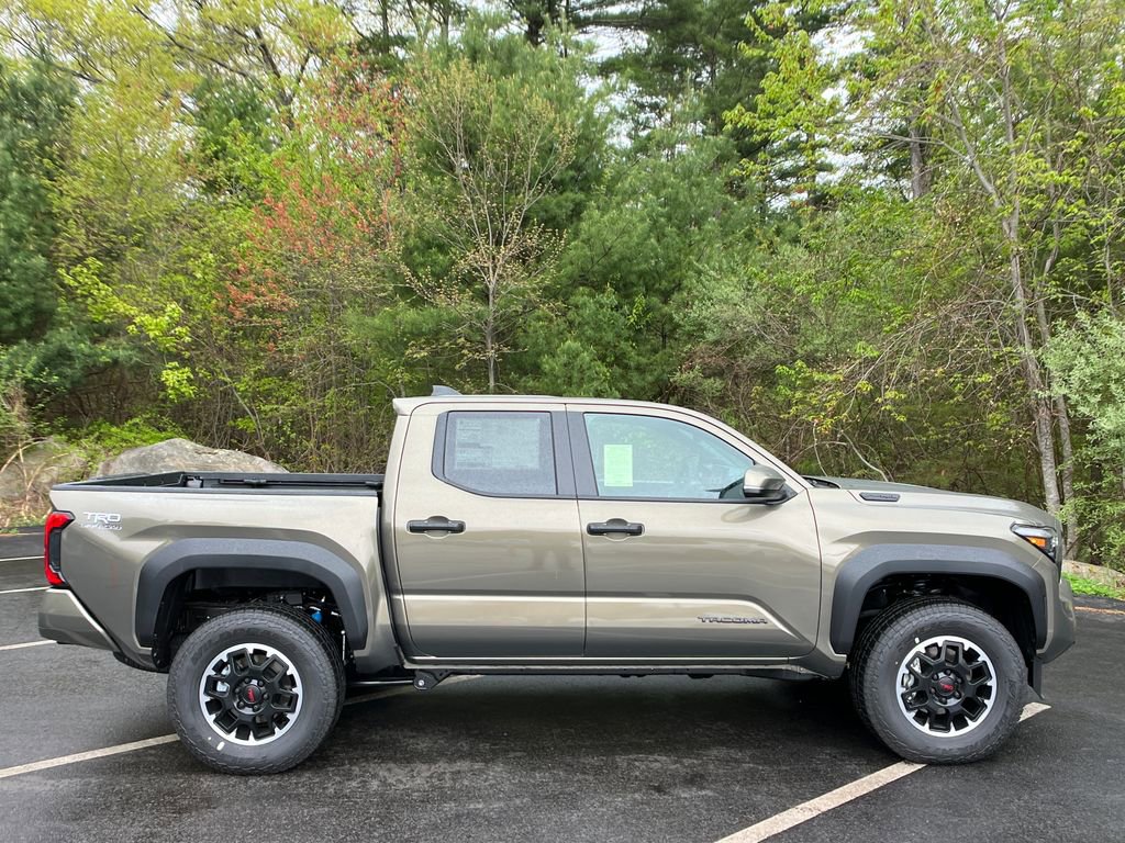 New 2026 Toyota Tacoma TRD Off-Road w/ TRD Off Road Upgrade Package AWD/4WD image 6