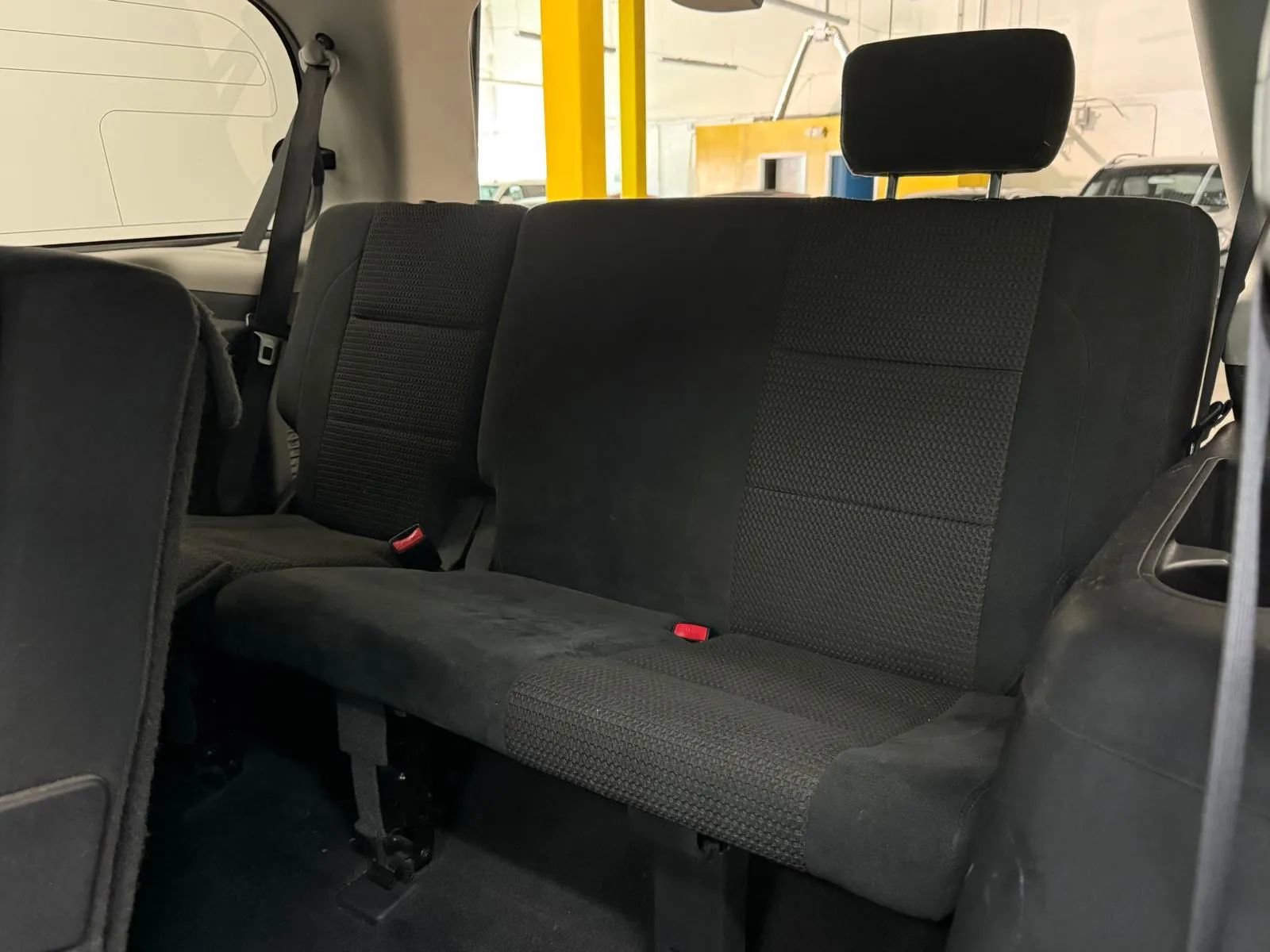 Used 2014 Nissan Armada SV image 26