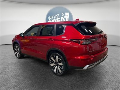 New 2025 Mitsubishi Outlander SE image 6