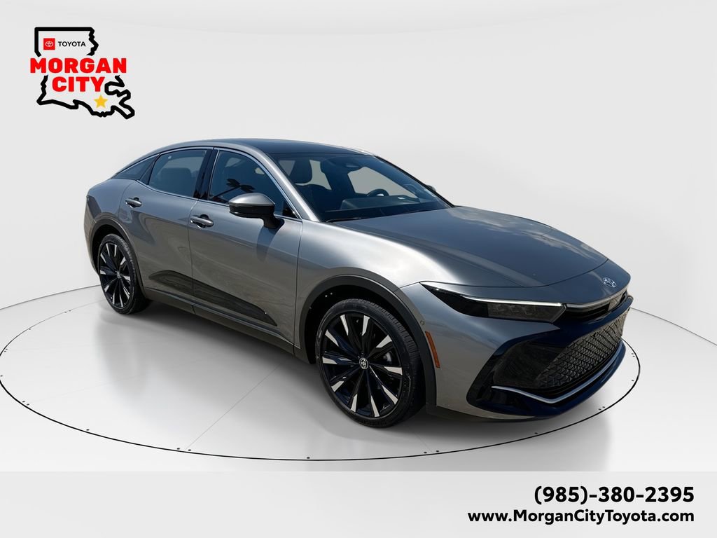 Used 2025 Toyota Crown Platinum image 1