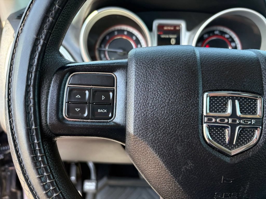 Used 2020 Dodge Journey SE FWD image 19