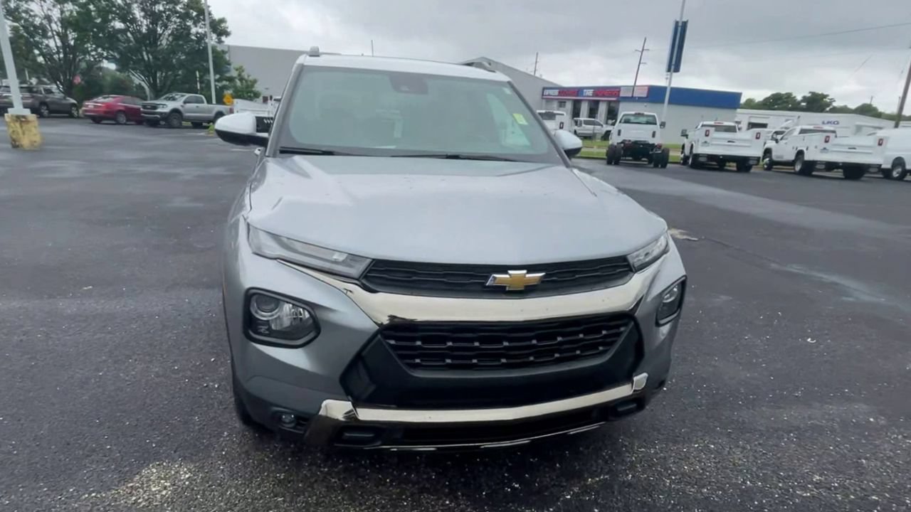 Used 2023 Chevrolet TrailBlazer ACTIV w/ Sun and Liftgate Package AWD/4WD image 3