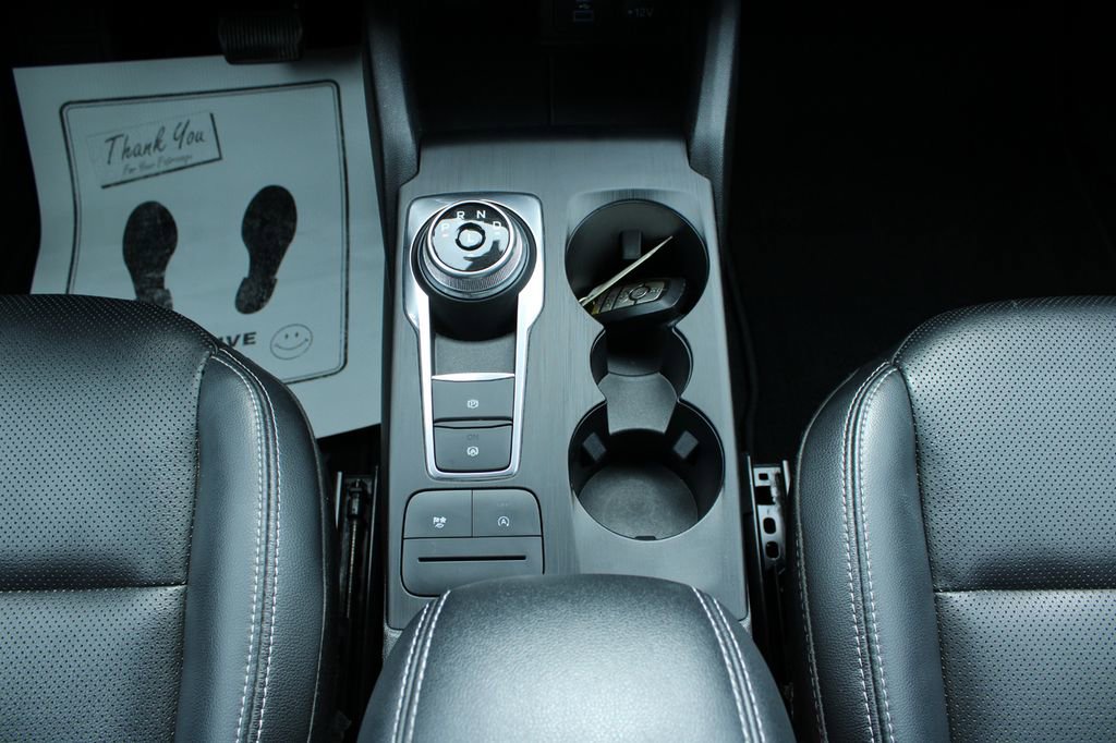 Used 2022 Ford Escape SEL image 23