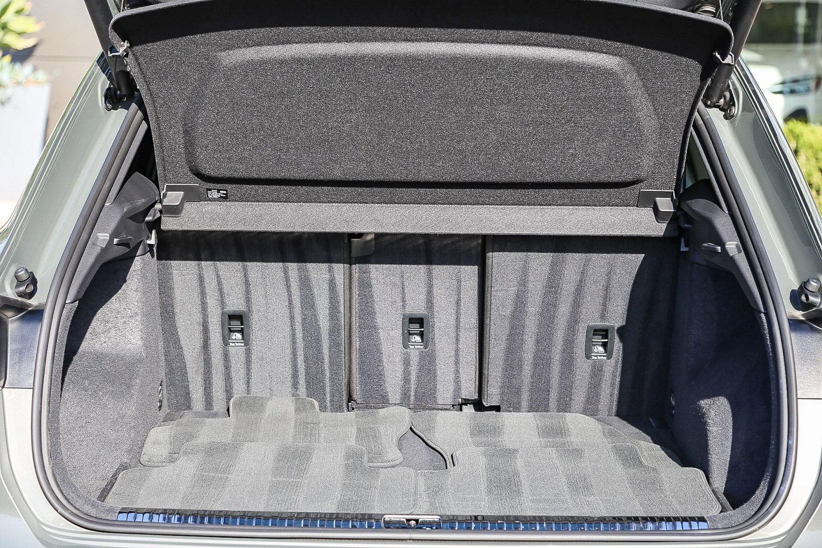 Used 2023 Audi Q3 2.0T Premium w/ Black Optic Sport Package image 26