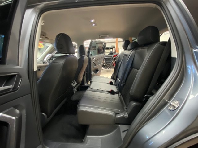 Used 2023 Volkswagen Tiguan SE FWD image 15