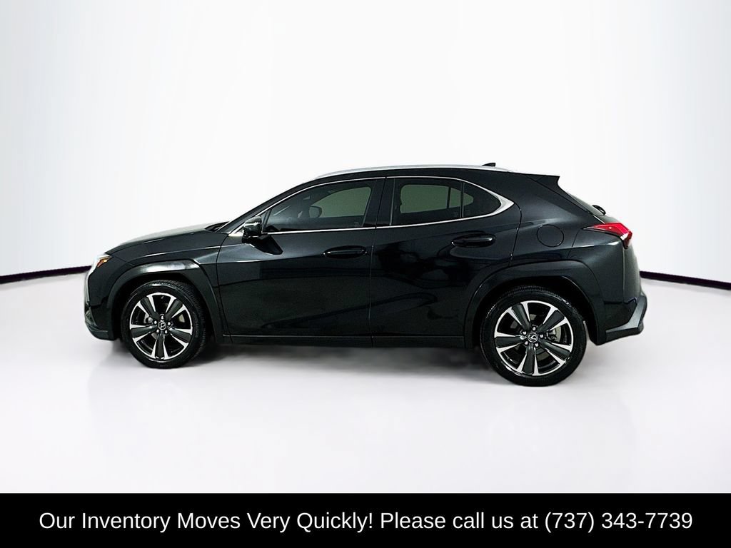 Used 2020 Lexus UX 200 FWD image 4