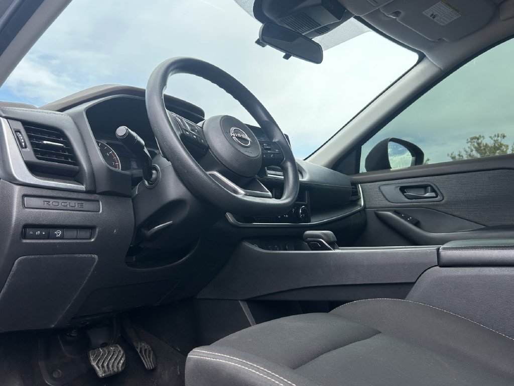 Used 2023 Nissan Rogue S FWD image 23