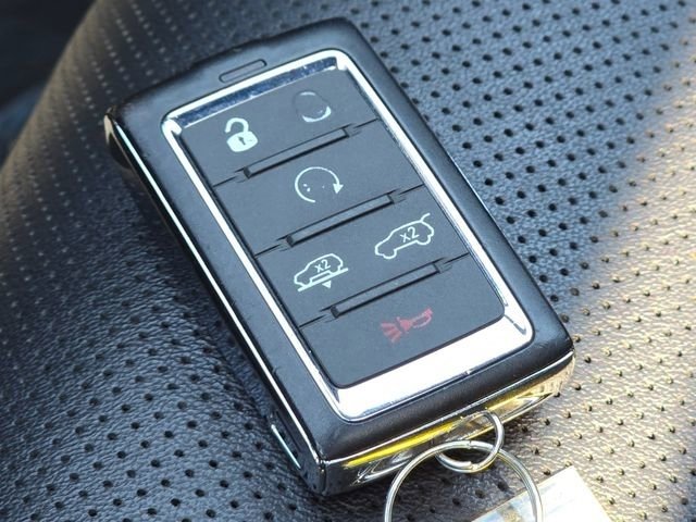 Used 2025 Jeep Grand Wagoneer 4WD image 49