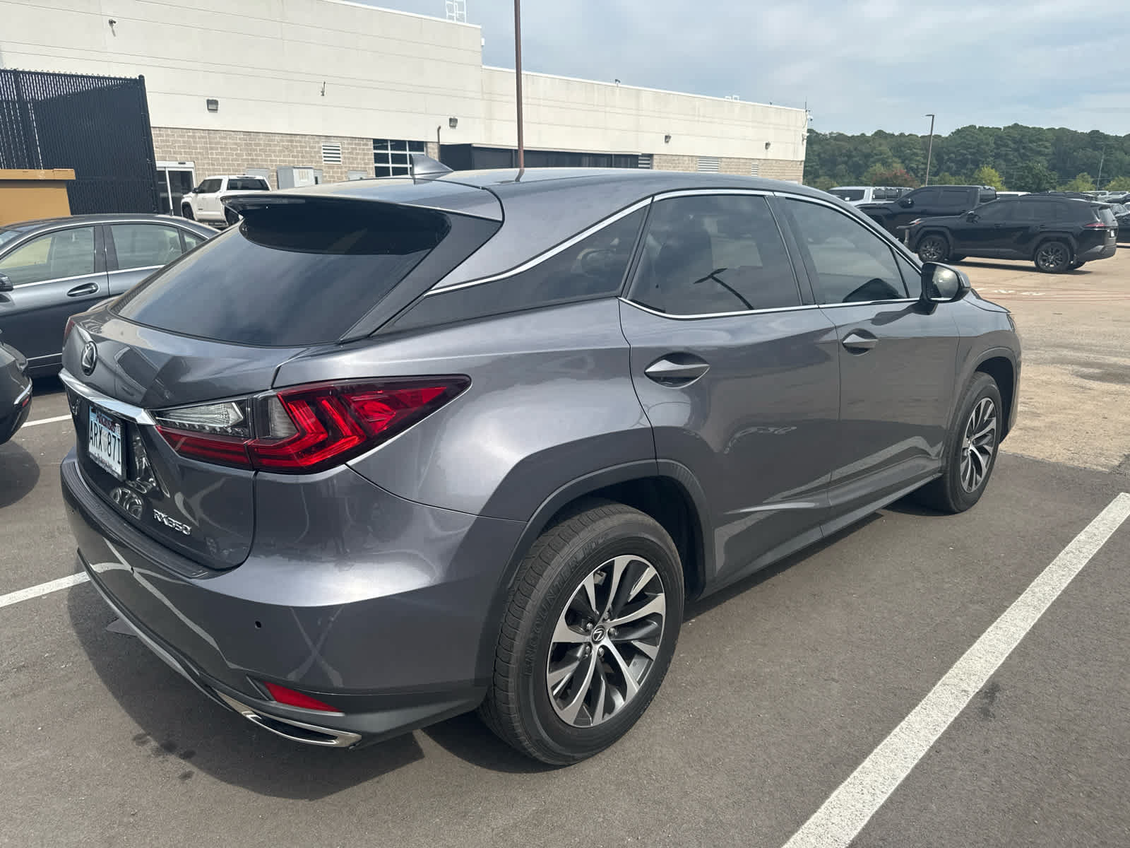 Used 2020 Lexus RX 350 FWD w/ Accessory Package image 4