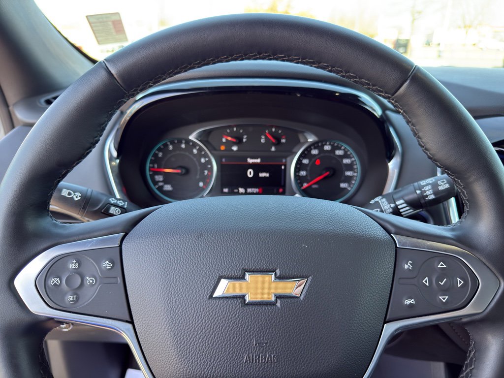 Used 2023 Chevrolet Traverse LT image 21