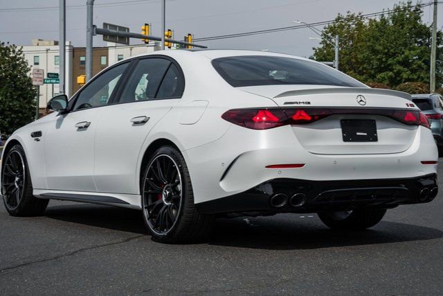 New 2026 Mercedes-Benz E 53 AMG e 4MATIC Sedan image 5