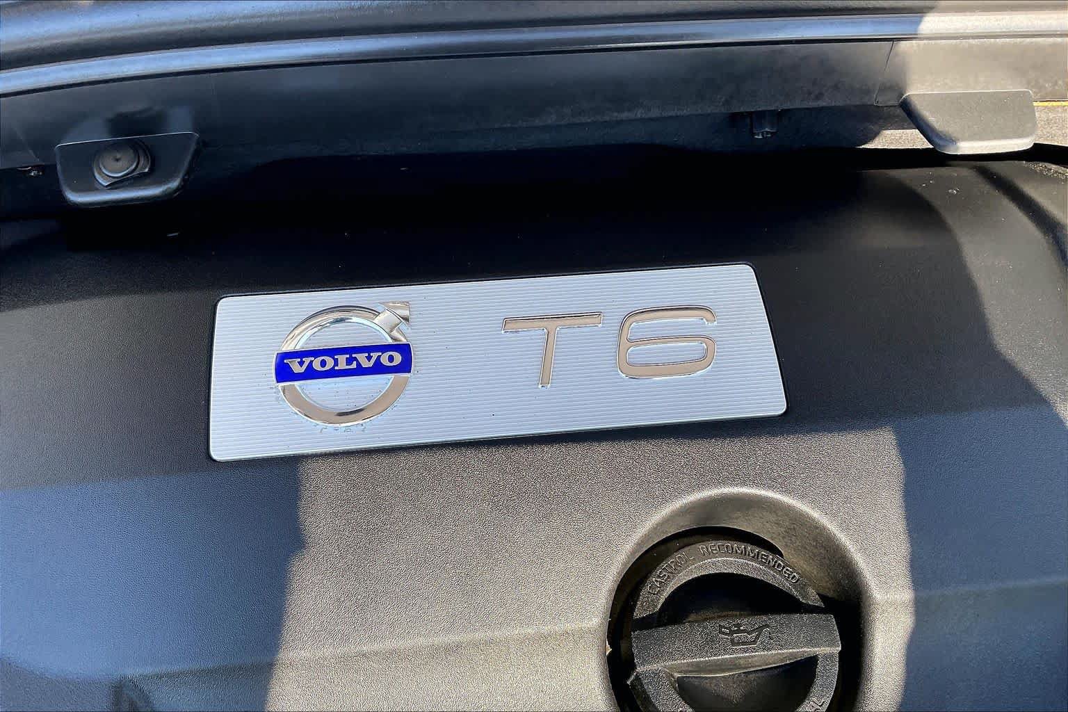 Used 2016 Volvo XC60 T6 w/ Proximity Package AWD/4WD image 29