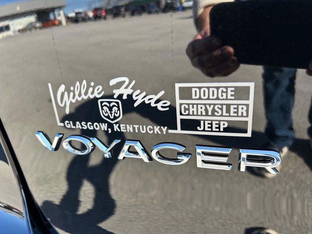 New 2025 Chrysler Voyager LX image 6