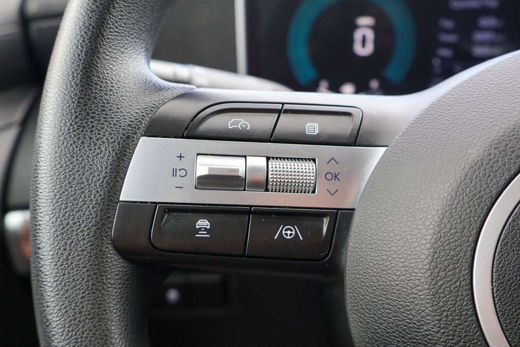 Used 2025 Hyundai Tucson SEL FWD image 12