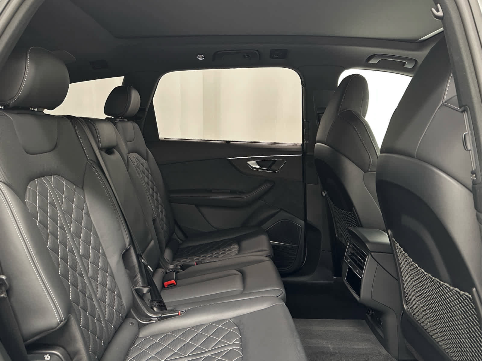 Used 2023 Audi SQ7 Prestige AWD/4WD image 22