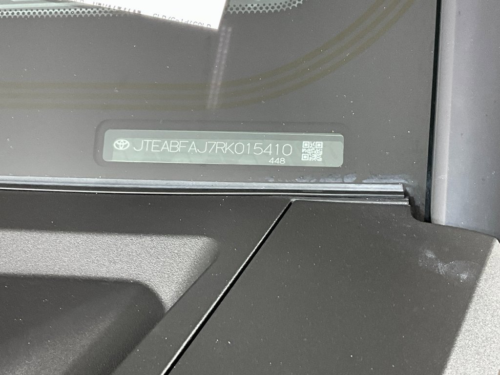 Used 2024 Toyota Land Cruiser image 30