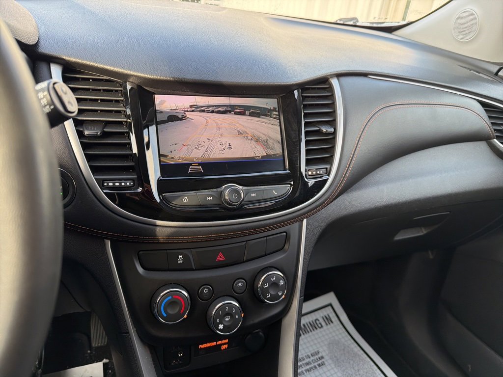 Used 2021 Chevrolet Trax LT w/ Driver Confidence Package image 24