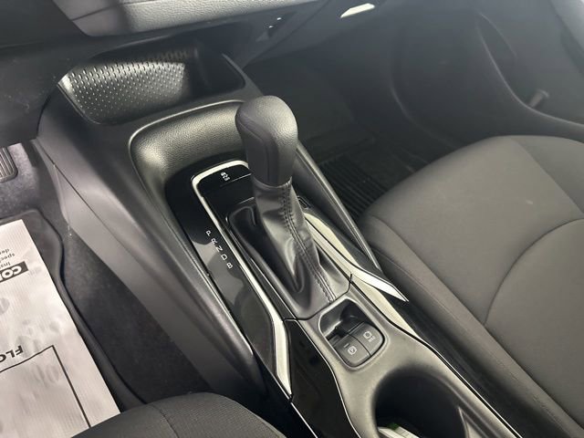 Used 2022 Toyota Corolla LE FWD image 16